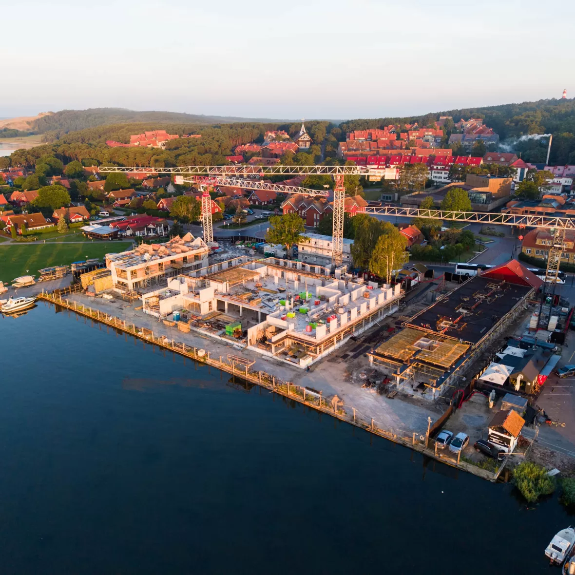 Pasižvalgykite kaip kyla "Marina Nida"
